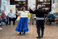 Tertulia literaria en el Crece Flor de Maroñas