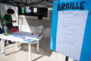 Día del Bastón Blanco en el Parque de la Amistad