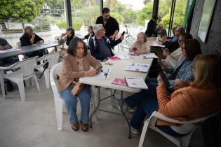 Curso de inclusión digital en el Parque de la Amistad