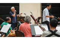 Ensayo de Gabriel Peluffo junto a la Banda Sinfónica de Montevideo