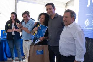 Entrega de viviendas de realojo a familias del asentamiento 22 de Mayo Entrega de viviendas de realojo a familias del asentamiento 22 de Mayo