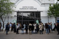 Colocación de placas en homenaje a Mercedes Lingeri y a Rubén Yáñez