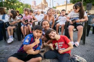 «Teatrino» de la Comedia Nacional en la peatonal Curuguaty «Teatrino» de la Comedia Nacional en la peatonal Curuguaty