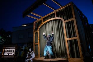 «Teatrino» de la Comedia Nacional en la peatonal Curuguaty «Teatrino» de la Comedia Nacional en la peatonal Curuguaty