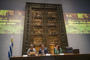 Jornadas hacia un Plan Montevideo 300 : Resiliencia, cambio climático e infraestructuras verdes Jornadas hacia un Plan Montevideo 300 : Resiliencia, cambio climático e infraestructuras verdes