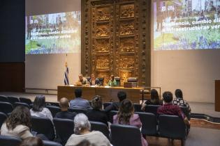 Jornadas hacia un Plan Montevideo 300 : Resiliencia, cambio climático e infraestructuras verdes