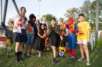 Fiesta de Halloween de la escuelita de básquetbol comunitaria del Parque idea Vilariño