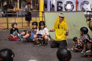  Fiesta de Halloween de la escuela de skate del Espacio Modelo