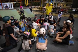 Fiesta de Halloween de la escuela de skate del Espacio Modelo Fiesta de Halloween de la escuela de skate del Espacio Modelo