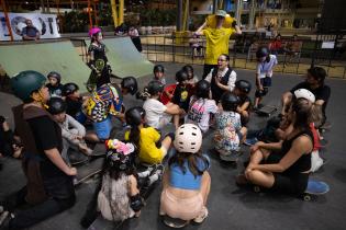  Fiesta de Halloween de la escuela de skate del Espacio Modelo