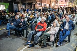 Función de cine al aire libre con el documental, El Sabalero en el marco de la Noche de las Librerías