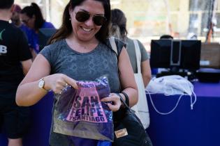 Entrega de kits de la carrera San Felipe y Santiago en el Espacio Modelo, 