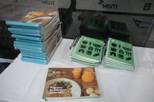 Curso de Cocina Uruguay para migrantes en el marco del Mes de las Migraciones Curso de Cocina Uruguay para migrantes en el marco del Mes de las Migraciones