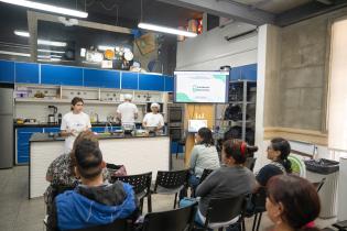 Curso de Cocina Uruguay para migrantes en el marco del Mes de las Migraciones Curso de Cocina Uruguay para migrantes en el marco del Mes de las Migraciones
