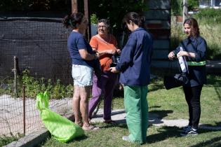 Entrega de kits para utilizar en caso de inundaciones en Arroyo Manga Entrega de kits para utilizar en caso de inundaciones en Arroyo Manga