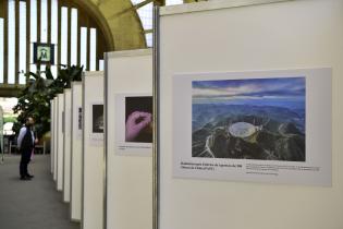 Inauguración de muestra fotográfica sobre logros científicos y tecnológicos de China