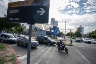 Cambio de circulación y nuevo semáforo en Av. Italia y Solferino