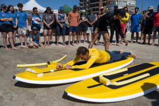 Taller de surf Adaptado, Soñando sobre las olas. Taller de surf Adaptado, Soñando sobre las olas.