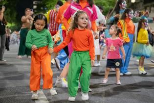 Desfile del Carnaval de las Promesas por Av. 18 de Julio Desfile del Carnaval de las Promesas por Av. 18 de Julio