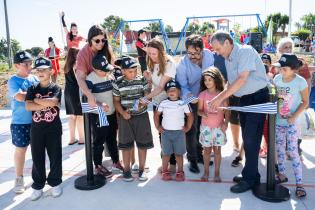 Inauguración de nueva plaza en Paso Morlán