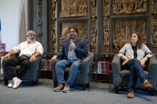 Entrega de libros del 13er. Concurso de Cuentos para Personas Mayores : Montevideo: 300 años en vivencias Entrega de libros del 13er. Concurso de Cuentos para Personas Mayores : Montevideo: 300 años en vivencias