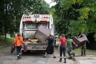 Jornada de retiro de residuos voluminosos en Santiago Vázquez Jornada de retiro de residuos voluminosos en Santiago Vázquez