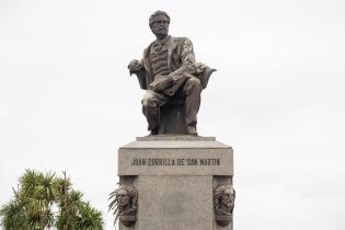 Monumento a Juan Zorrilla de San Martín Monumento a Juan Zorrilla de San Martín
