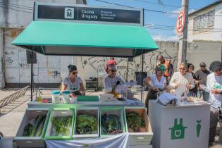 Taller de Cocina Uruguay en la feria de la calle Emilio Romero y Avda. Agraciada