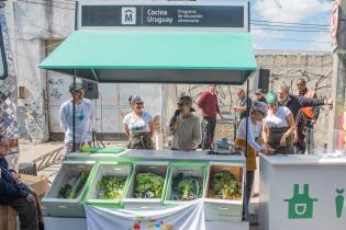 Taller de Cocina Uruguay en la feria de la calle Emilio Romero y Avda. Agraciada