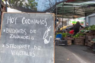 Taller de Cocina Uruguay en la feria de la calle Emilio Romero y Avda. Agraciada