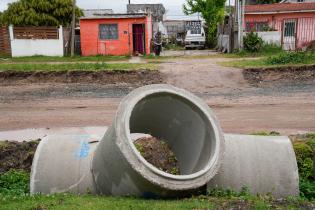 Avance de trabajos de pavimentación en Av. Don Pedro de Mendoza entre Teniente Rinaldi y Camino Capitán Tula, 24 de octubre de 2023