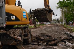 Avance de obras en Av. Don Pedro de Mendoza y Teniente Rinaldi