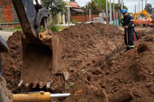 Avance de obras en Av. Don Pedro de Mendoza y Teniente Rinaldi