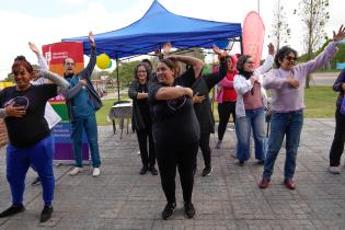 Flashmob para prevenir el Cáncer de Mama en policlínica Casavalle