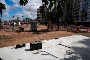Fotos Avance de obra plaza en ramba plaza Banco República
