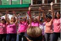  Jornada de prevención del cáncer de mama en la explanada de la Intendencia de Montevideo