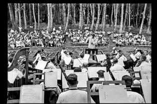 Director Héctor Tosar. Bosques de Maldonado. Fecha: 21 de febrero de 1953