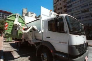 Camiones de recolección de basura Presentacion de los nuevos camiones y del nuevo sistema de recoleccion de residuos domiciliarios con contenedores de la IM.