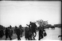 Represión durante la despedida del Encargado de Negocios de Cuba, expulsado del país luego de la ruptura de relaciones diplomáticas entre Uruguay y Cuba. Aeropuerto de Carrasco. 12 de setiembre de 1964