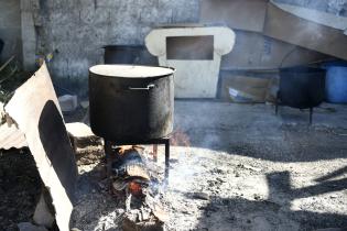 Olla popular en barrio Lavalleja Olla popular en barrio Lavalleja