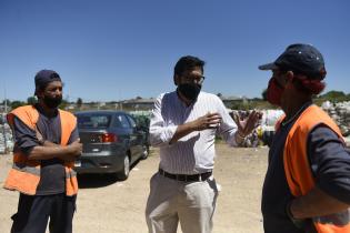 Traslado de bolsones en cooperativa CAMVU a planta de clasificación Traslado de bolsones en cooperativa CAMVU a planta de clasificación