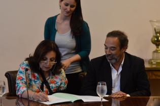 Firma carta intencion centro civico Casavalle. 29 enero 2015 Firma carta intencion centro civico Casavalle