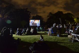 Cine al aire libre.