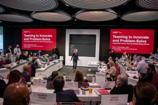 Bloomberg Harvard: Liderazgo en las ciudades Bloomberg Harvard: Liderazgo en las ciudades