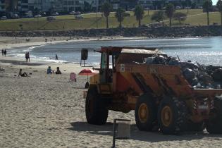 Limpieza de playas por fiesta de Iemanjá