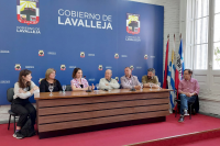 Conferencia de prensa anunciando la presentación de la Comedia Nacional en Minas