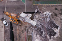 Demolición de edificio en la calle San José y Florida