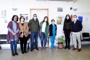 Fundación "Escuelas Vinculadas" dona desfibrilador a la Policlínica Casavalle Fundación "Escuelas Vinculadas" dona desfibrilador a la Policlínica Casavalle