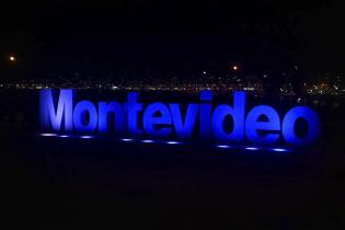 Iluminación del letrero en Kibón por el Día Mundial de los Refugiados Iluminación del letrero en Kibón por el Día Mundial de los Refugiados