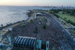 Toma aérea del Festival Montevideo Late